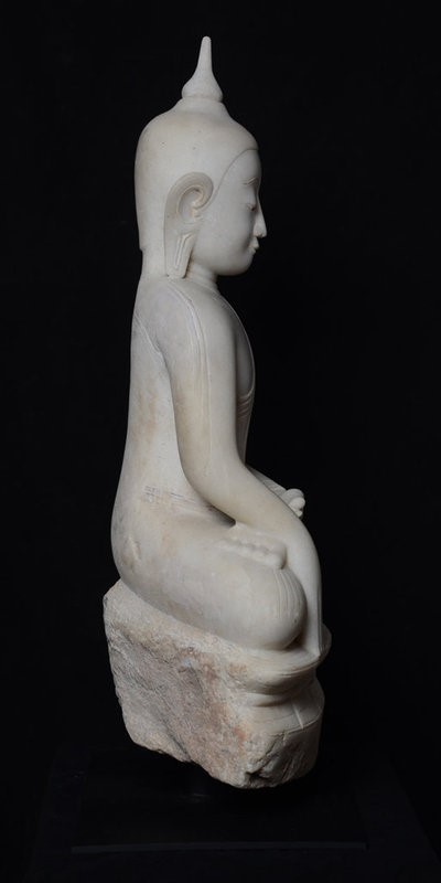 Burmese Alabaster Seated Buddha Early 16th Century